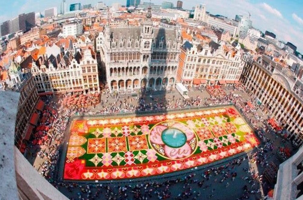 gemeubeld-appartement-met-slaaphoek-aan-grote-markt-brussel010.jpg