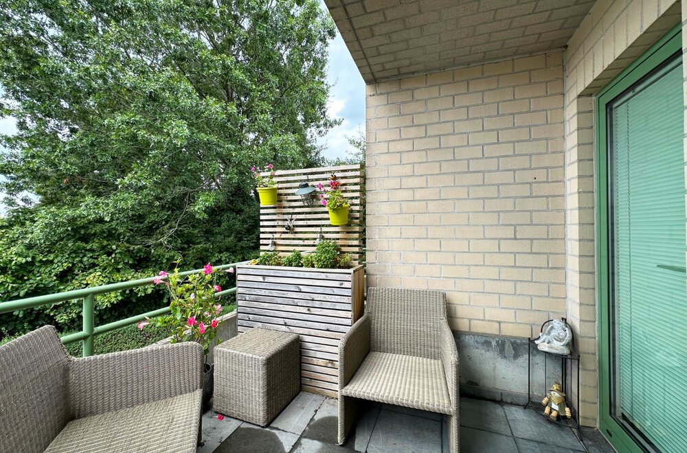 te-koop-instapklaar-3-slaapkamerappartement-met-terras-en-garage-aan-het-kluisbos009.jpg