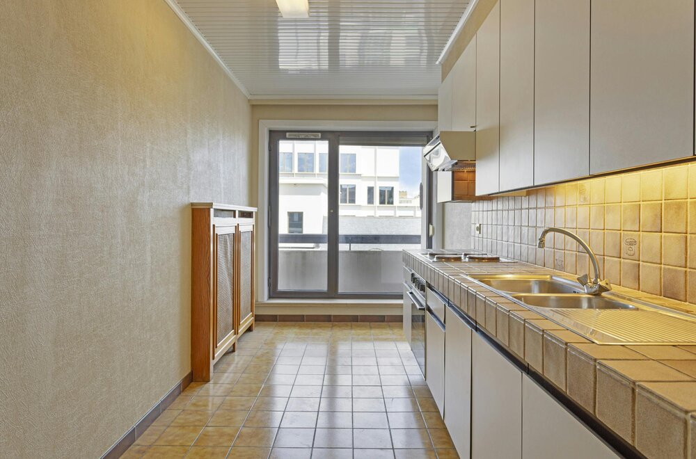 instapklaar-appartement-met-2-slaapkamers-te-roeselare-006.jpg