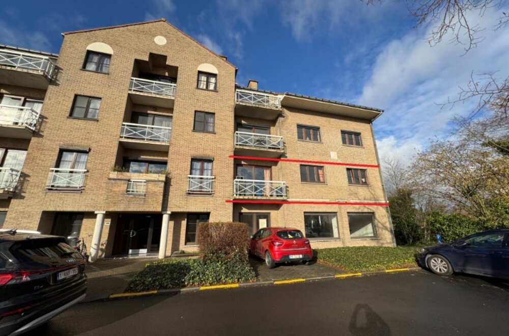 heel-gezellig-lichtrijk-ruim-90-m-en-goed-ge-soleerd-appartement-met-2-slaapkamers-en-2-terrassen-002.jpg