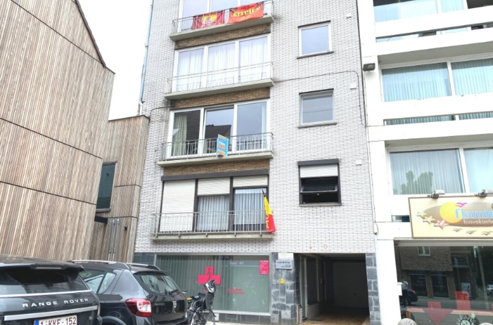 gelegen-in-het-centrum-compleet-gerenoveerd-appartement-te-koop-via-expert-immo001.jpg