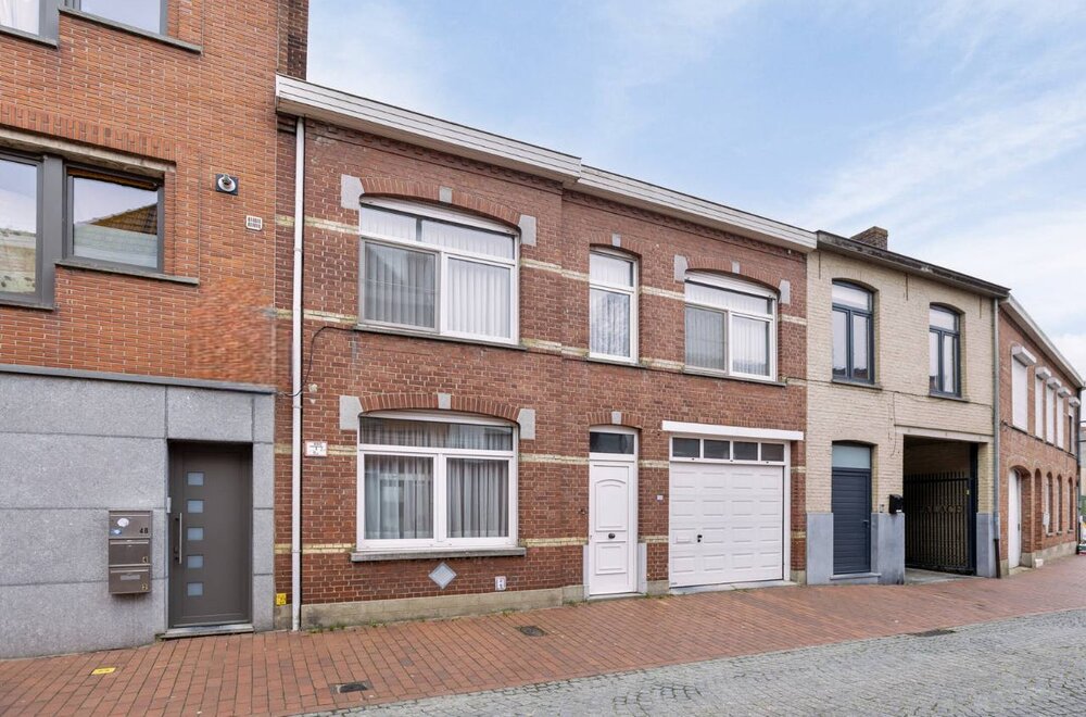 leuk-huis-te-koop-in-de-goudenhoofdstraat-6-in-poperinge017.jpg