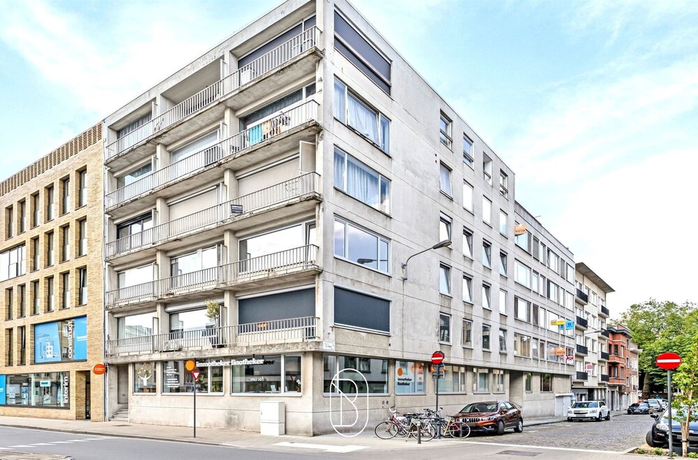 topgelegen-ruim-appartement-met-2-slk-en-terras-007.jpg