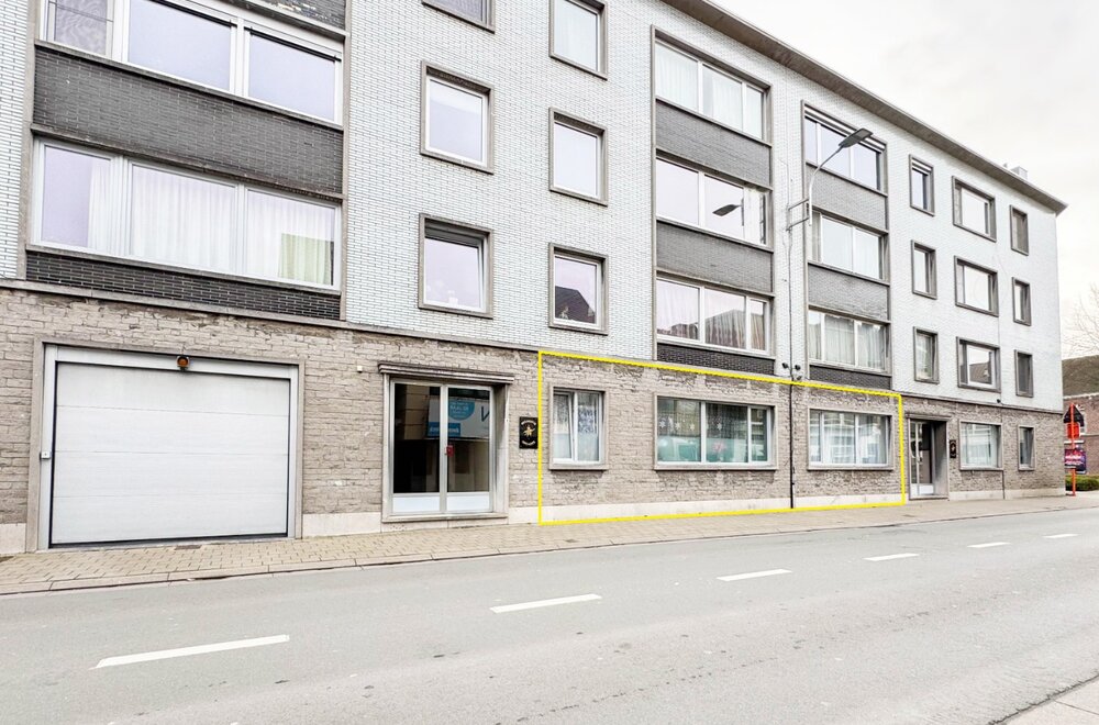 te-koop-vernieuwd-centraal-gelegen-appartement-met-autostaanplaats-en-kelder-in-hartje-oudenaarde002.jpg