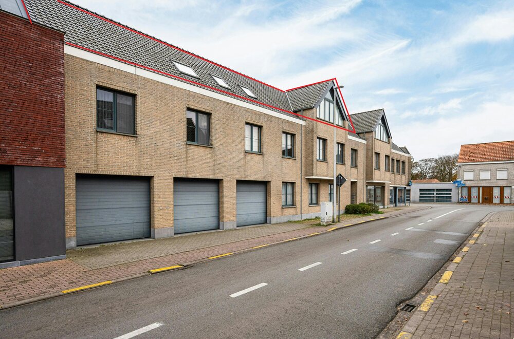 dakappartement-met-2-slaapkamers-te-koop-in-lembeke001.jpg