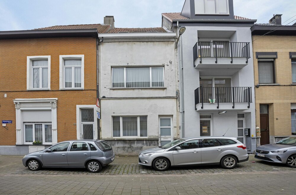 te-renoveren-huis-met-4-slaapkamers-te-koop-in-2020-antwerpen001.jpg