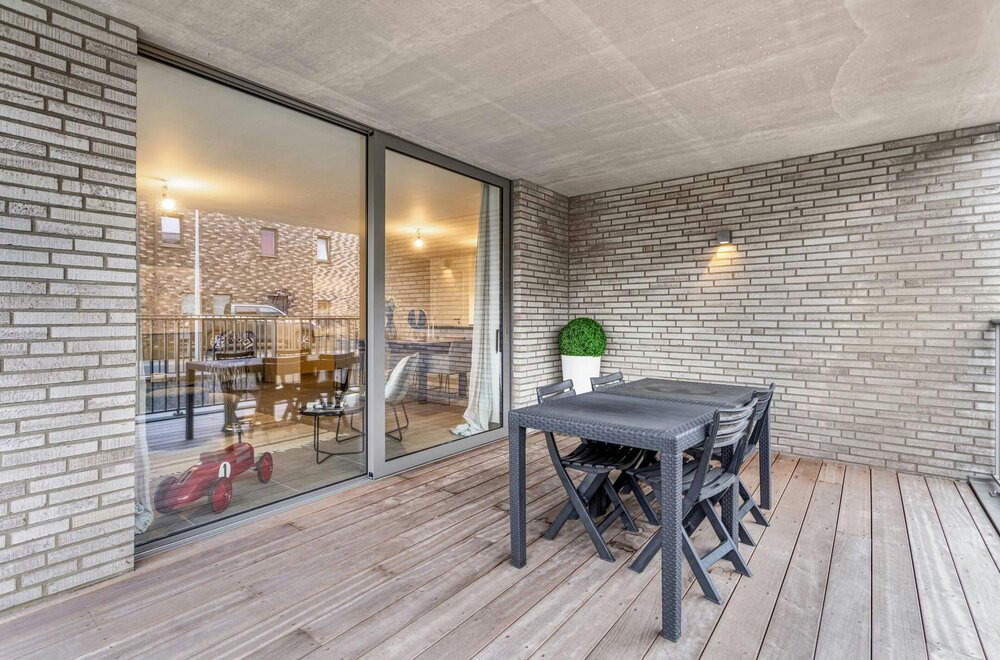 modern-appartement-met-prachtig-terras-te-koop-in-rumbeke009.jpg