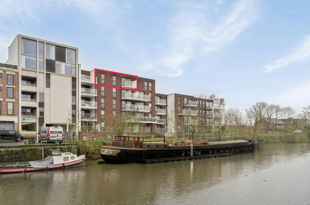 appartement-te-koop-in-ieper-met-twee-kamers-en-terras002.jpg