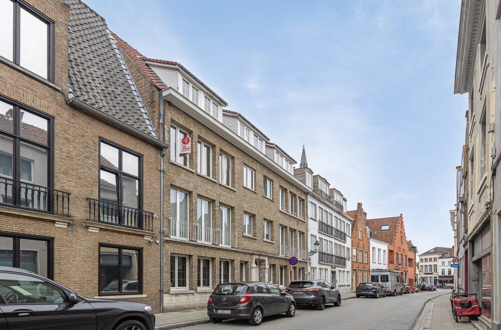 volledig-gerenoveerd-appartement-met-3-slaapkamers-in-brugge019.jpg