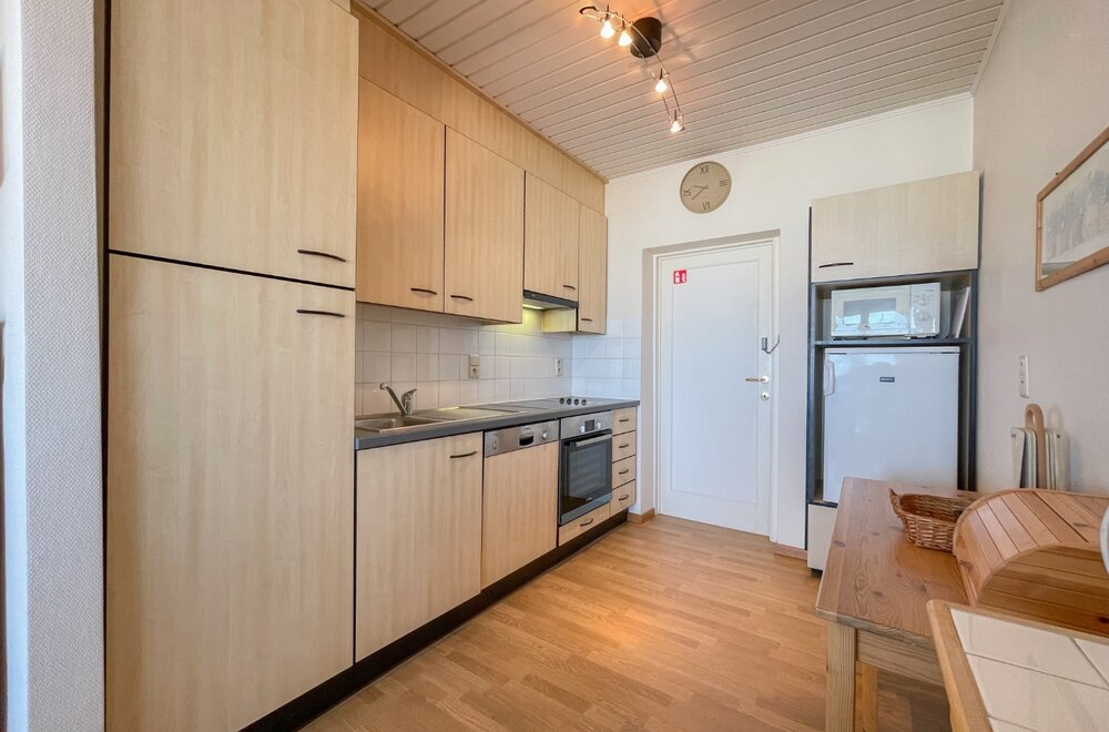 te-koop-ruim-2-slaapkamerappartement-op-de-dijk-van-oostende-met-prachtig-zeezicht010.jpg