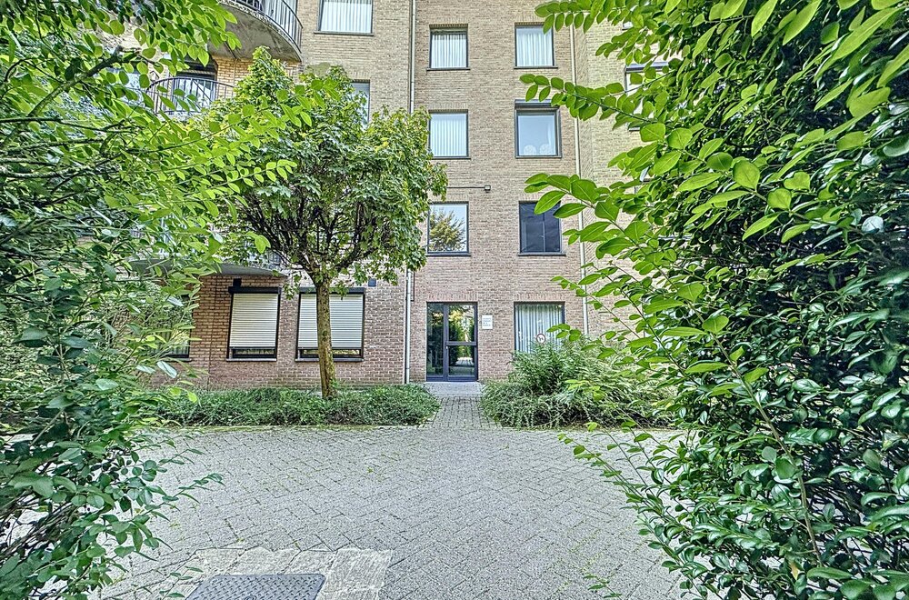 ruim-gelijkvloers-appartement-136m-in-het-groen014.jpg