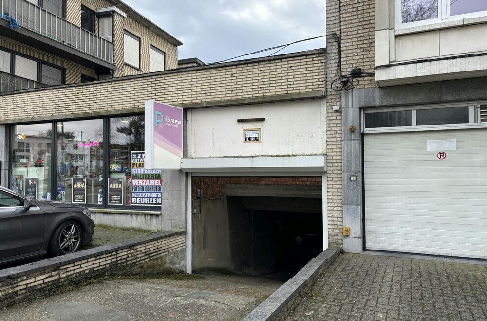 dubbele-autostaanplaats-te-koop-op-de-groenenborgerlaan002.jpg