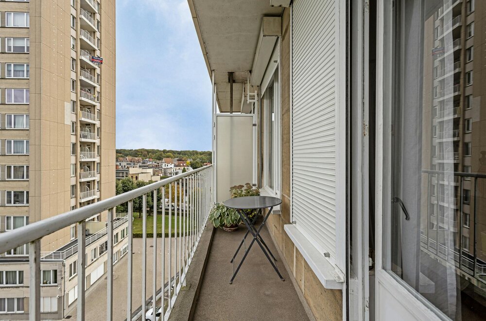 appartement-met-2-slaapkamers-en-terras-te-koop-in-antwerpen012.jpg