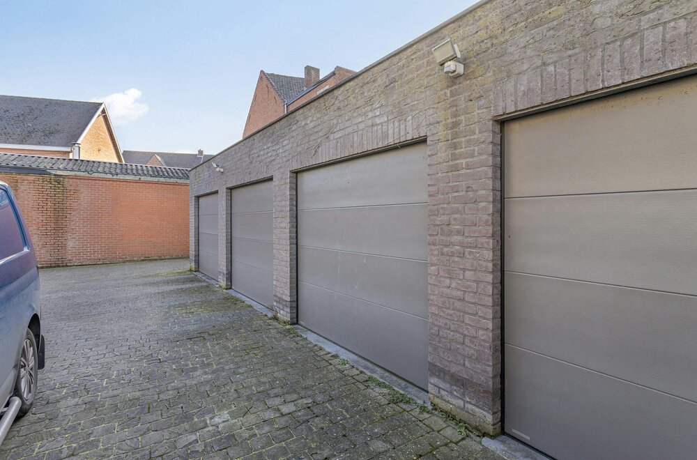 lichtrijk-appartement-met-3-slaapkamers-en-garage-in-aartijke010.jpg