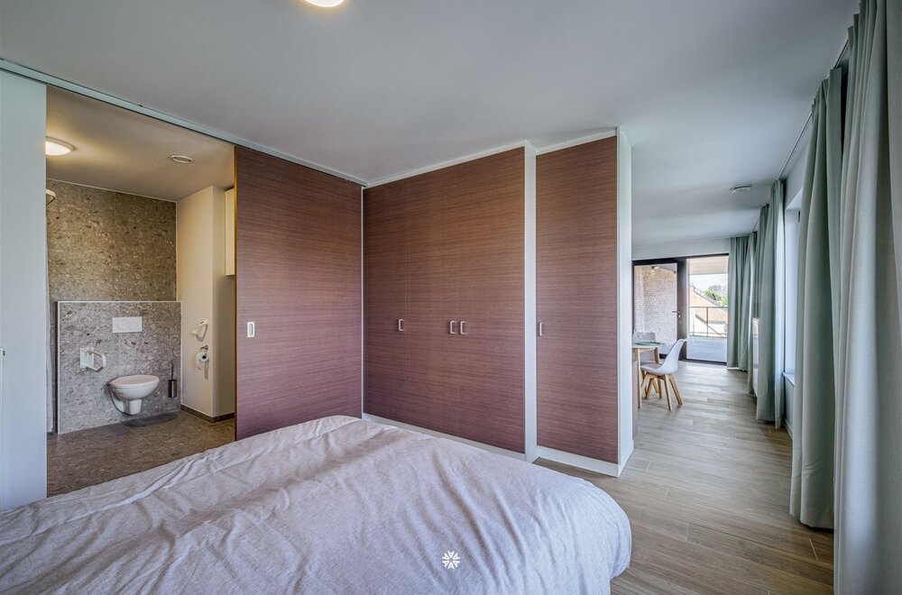 lichtrijke-en-nieuwe-assistentiewoning-met-n-slaapkamer-te-koop-te-rupelmonde007.jpg