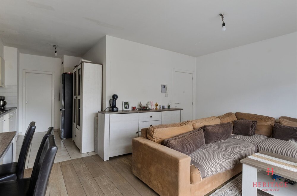 instapklaar-2-slpk-appartement-te-sint-jans-molenbeek005.jpg