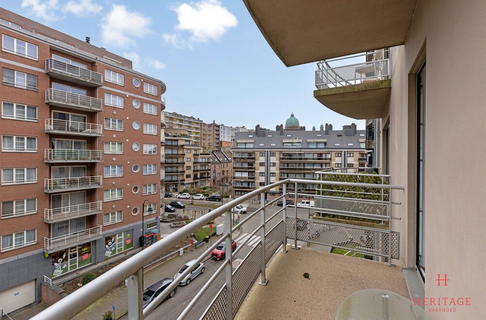 instapklaar-2-slpk-appartement-te-sint-jans-molenbeek015.jpg