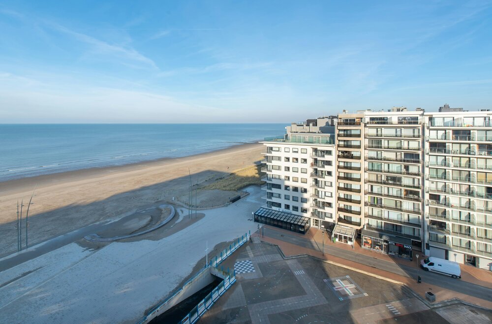 prachtig-dakappartement-met-3-slaapkamer-en-zicht-op-zee-001.jpg