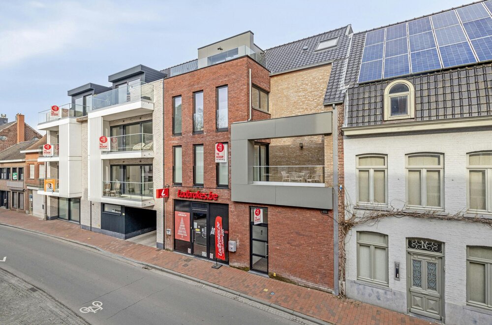 instapklaar-1-kamerappartement-te-koop-in-de-ieperstraat-in-poperinge027.jpg