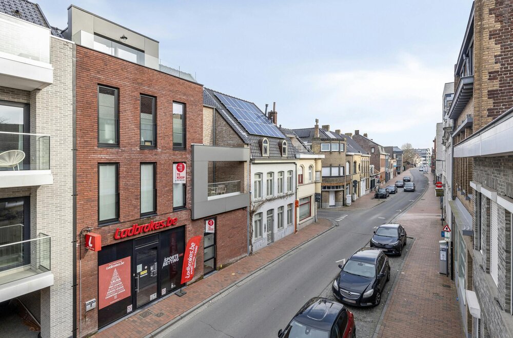 instapklaar-1-kamerappartement-te-koop-in-de-ieperstraat-in-poperinge028.jpg