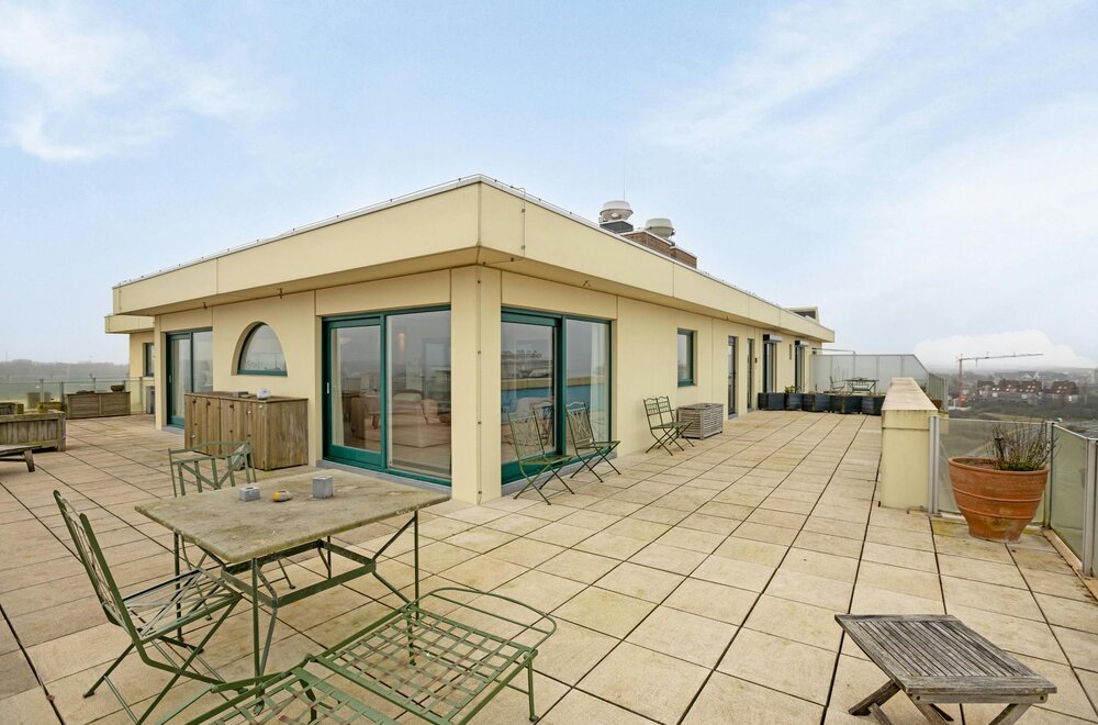 twee-penthouses-met-ruime-terrassen-en-garage-in-de-panne022.jpg