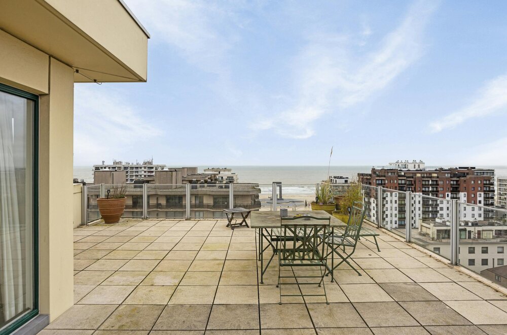 twee-penthouses-met-ruime-terrassen-en-garage-in-de-panne024.jpg
