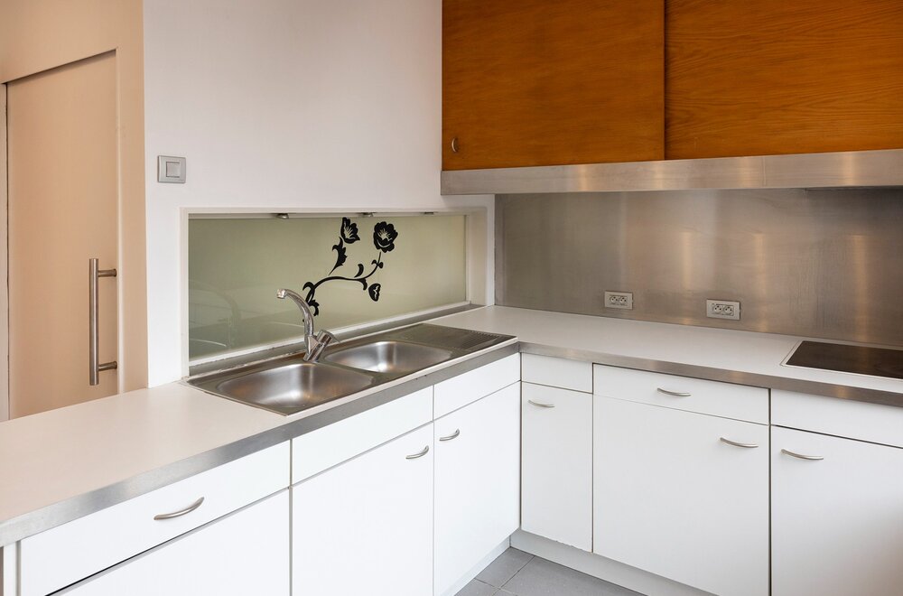 meergezinswoning-met-handels-woongelijkvloers-en-twee-extra-appartementen-centraal-meulebeke-012.jpg