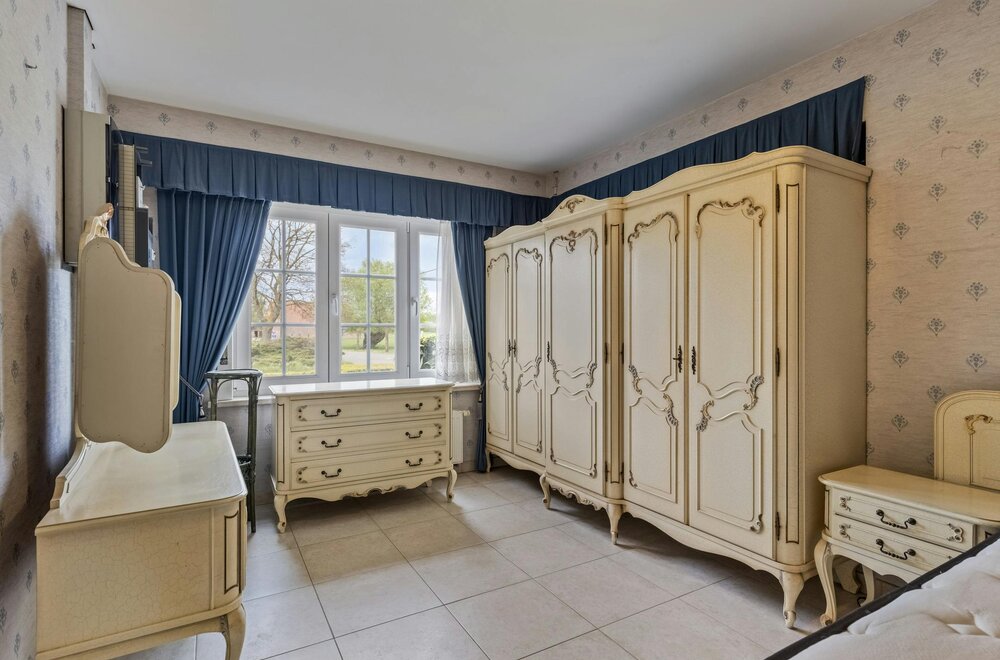 villa-op-een-perceel-van-ca-3-436m-te-koop-in-aartselaar007.jpg