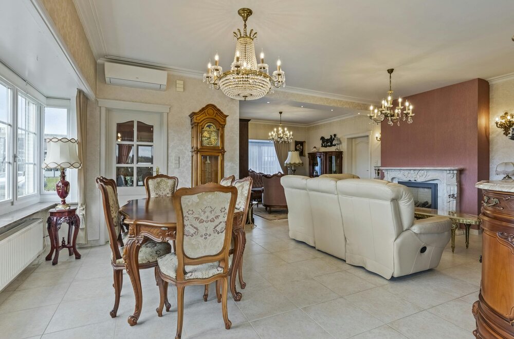 villa-op-een-perceel-van-ca-3-436m-te-koop-in-aartselaar009.jpg