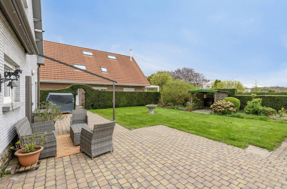 villa-op-een-perceel-van-ca-3-436m-te-koop-in-aartselaar020.jpg