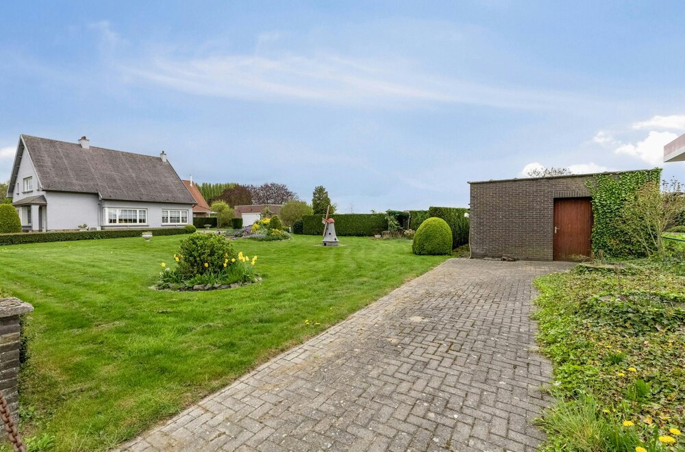 villa-op-een-perceel-van-ca-3-436m-te-koop-in-aartselaar024.jpg