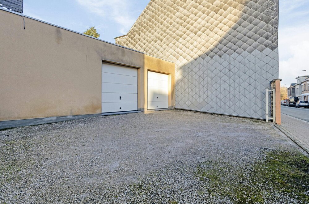 huis-op-commerci-le-ligging-in-eine-oudenaarde-021.jpg