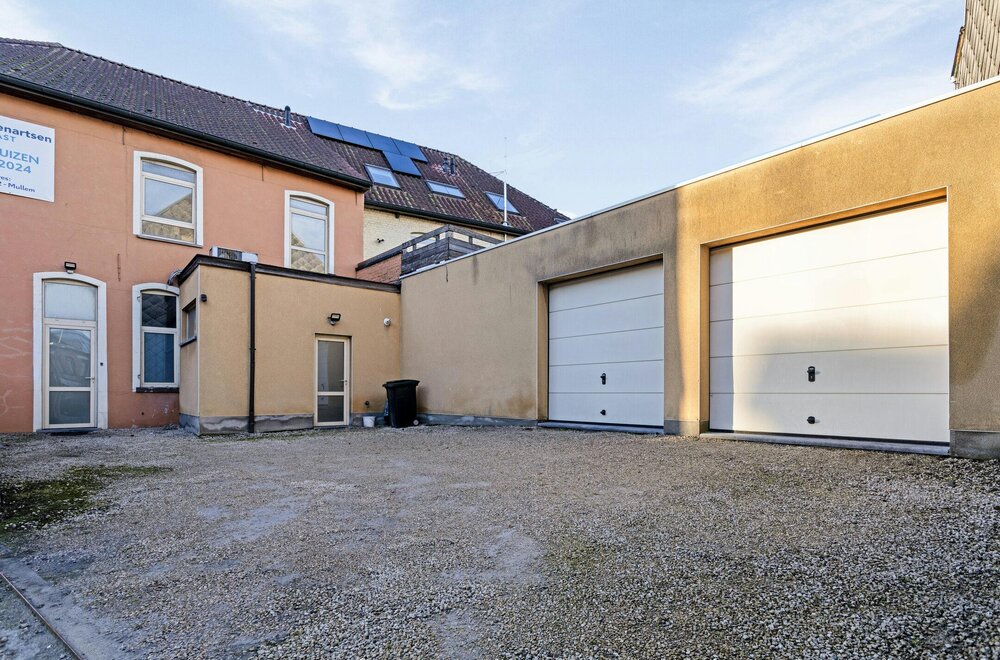 huis-op-commerci-le-ligging-in-eine-oudenaarde-022.jpg