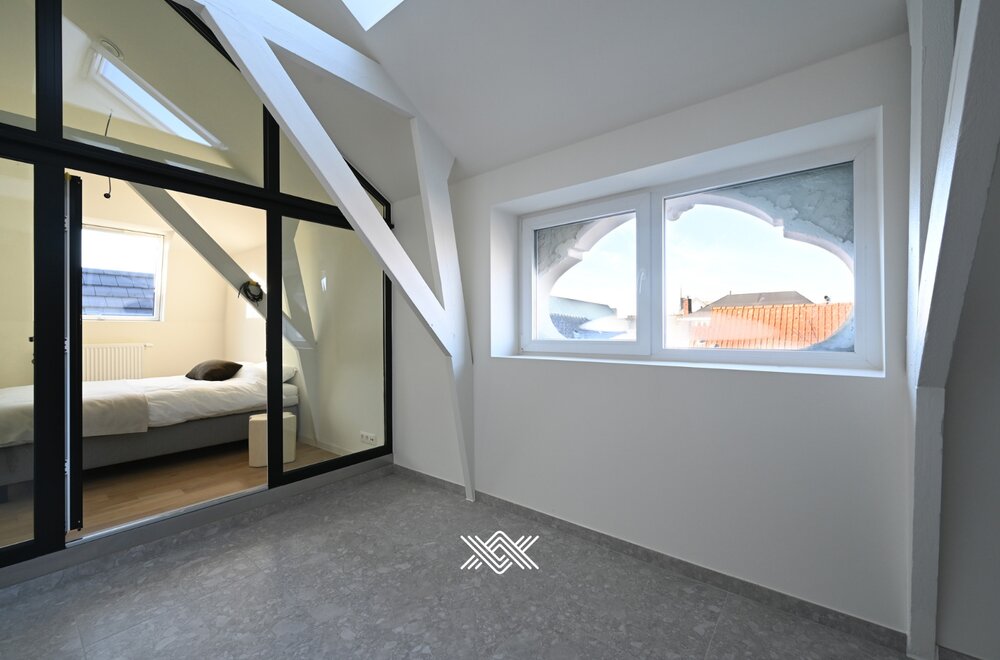 tweeslaapkamer-appartement-met-loggia-op-2e-verdieping-in-het-historische-hart-van-gent017.jpg