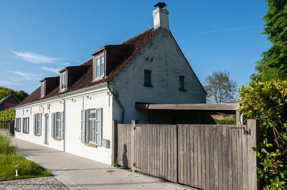 charmante-en-lichtrijke-dorpswoning001.jpg