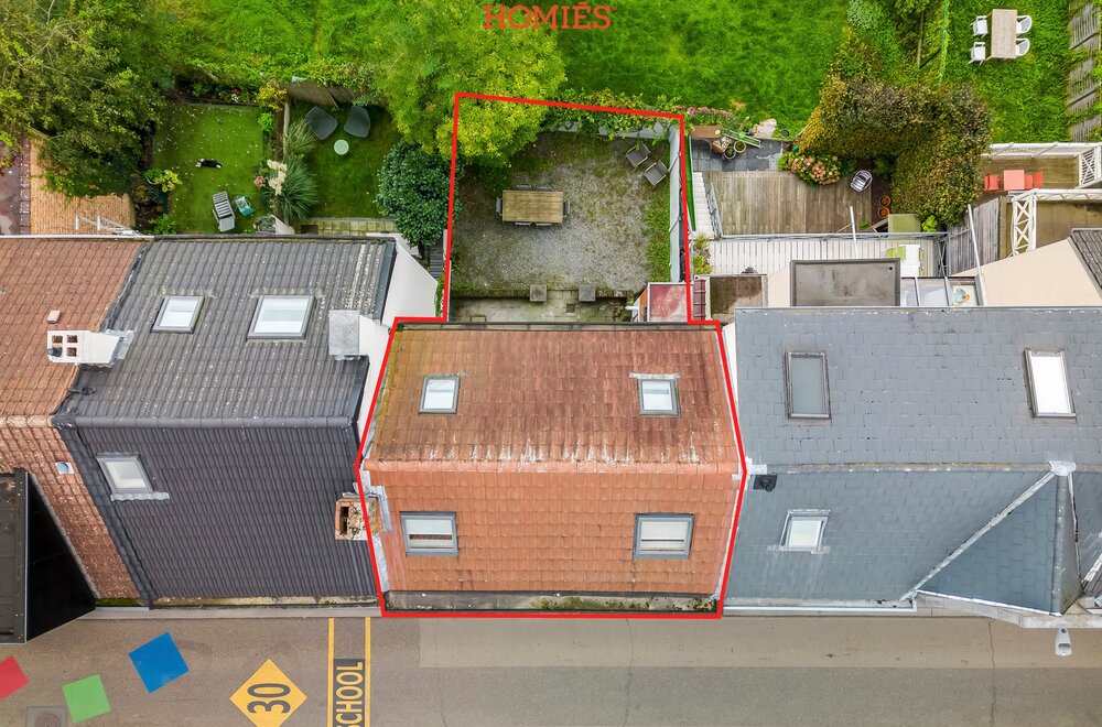 gebouw-met-6-studentenkamers-te-koop-in-leuven003.jpg