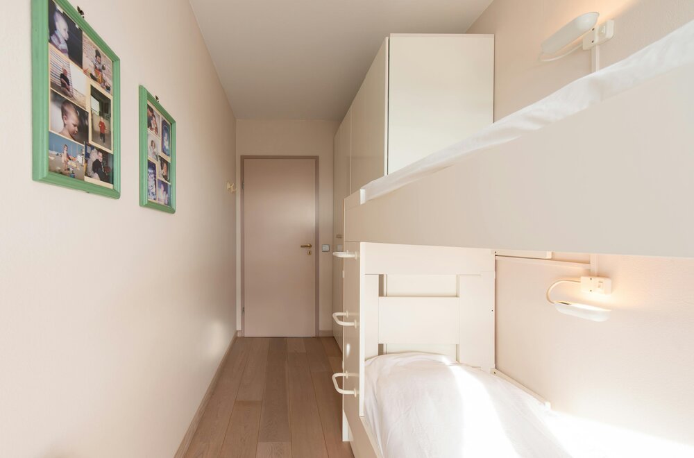 doorloopappartement-met-frontaal-zeezicht-op-toplocatie-011.jpg