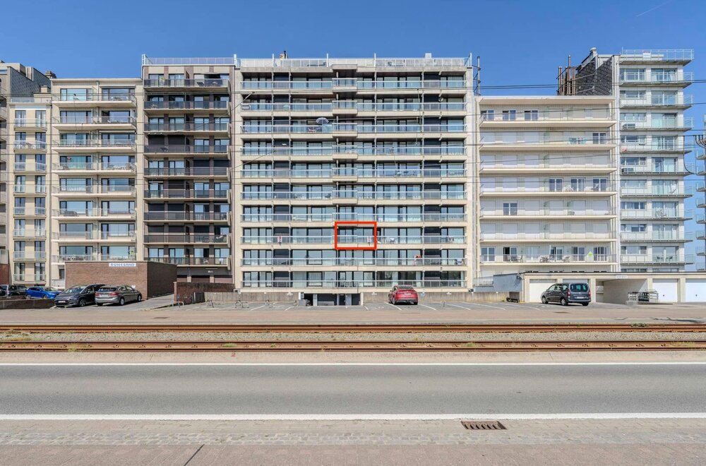 doorloopappartement-met-frontaal-zeezicht-op-toplocatie-016.jpg