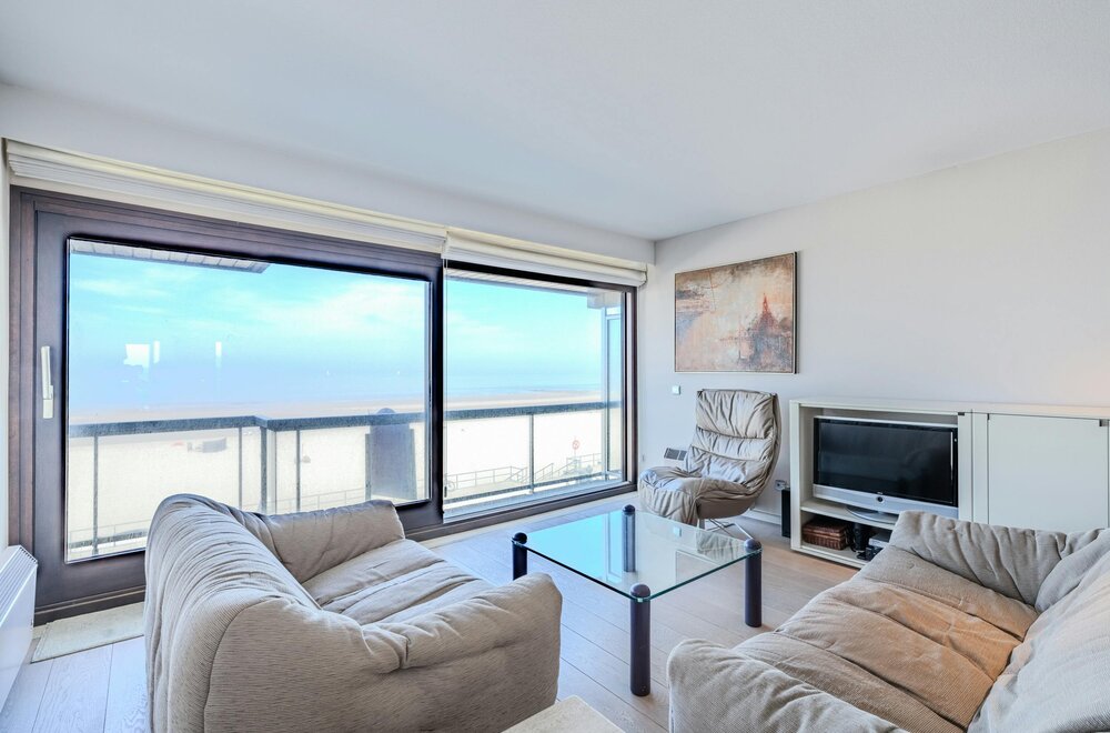 doorloopappartement-met-frontaal-zeezicht-op-toplocatie-025.jpg