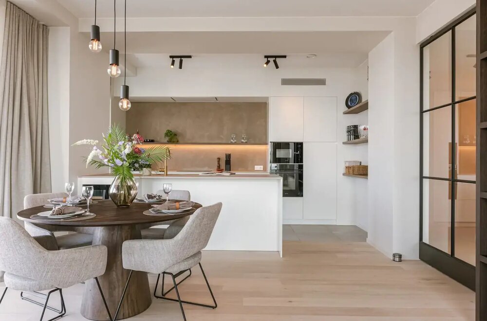 luxe-appartement-met-zwembad-en-zeezicht-op-de-oosteroever007.jpg
