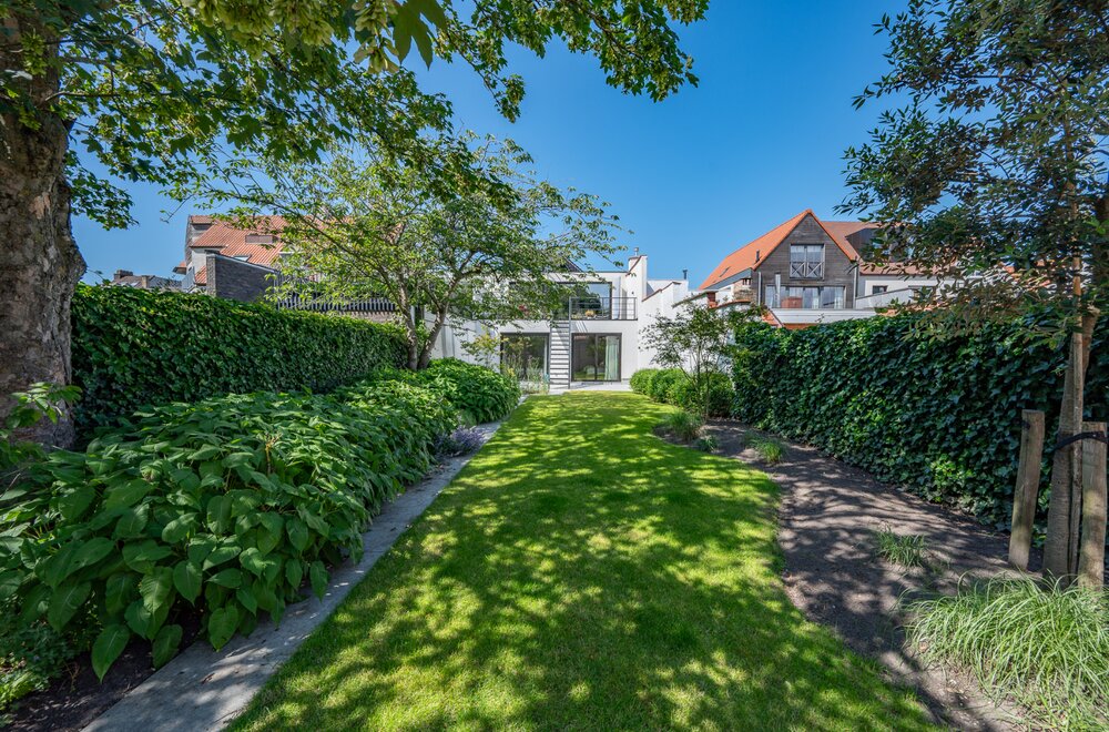 recent-gerenoveerde-woning-met-4-slaapkamers-en-perfect-geori-nteerde-tuin030.jpg