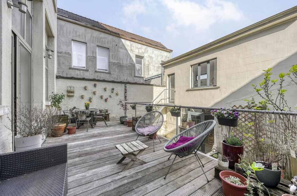 lichtrijk-appartement-met-bijgebouw-in-ronse-te-koop006.jpg