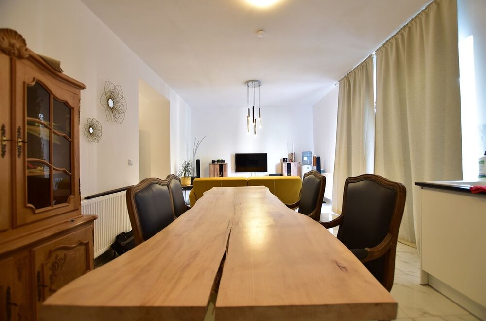 volledig-gerenoveerd-appartement-vlakbij-het-station-en-het-centrum-van-dendermond003.jpg