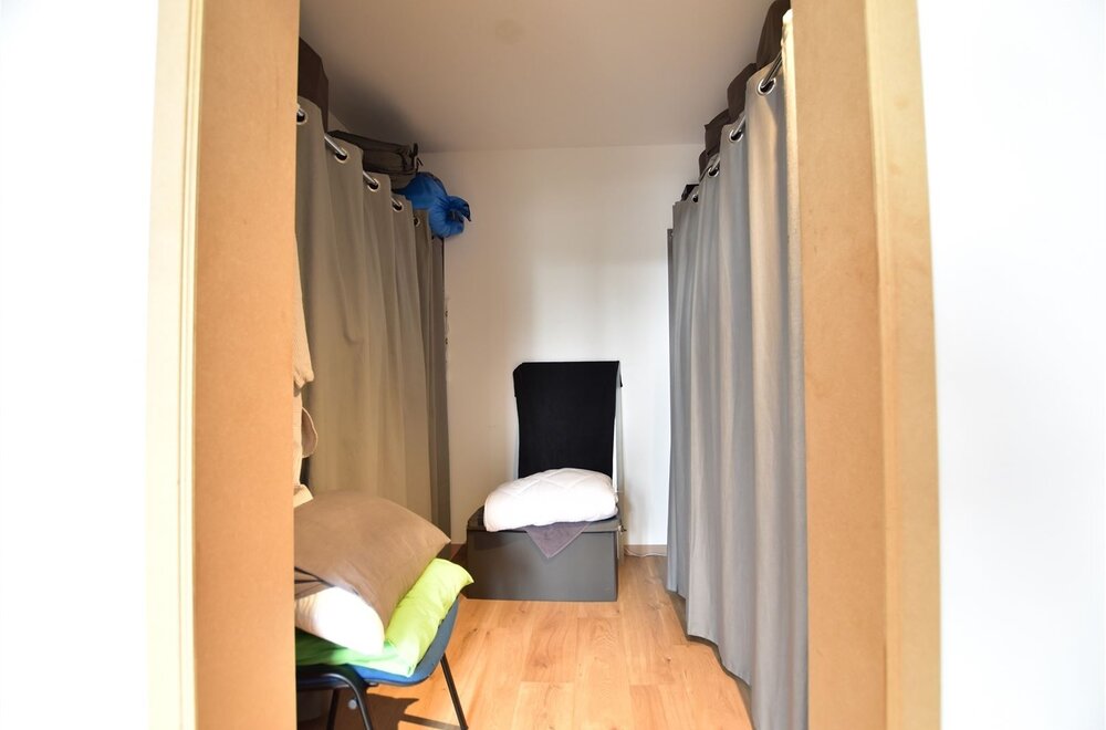 volledig-gerenoveerd-appartement-vlakbij-het-station-en-het-centrum-van-dendermond006.jpg