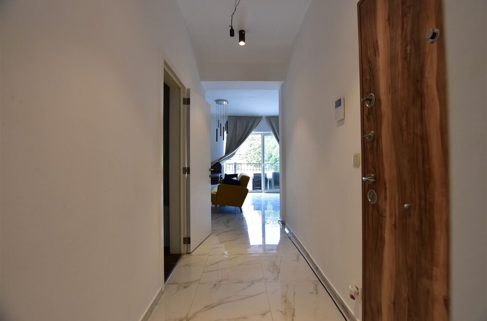 volledig-gerenoveerd-appartement-vlakbij-het-station-en-het-centrum-van-dendermond009.jpg