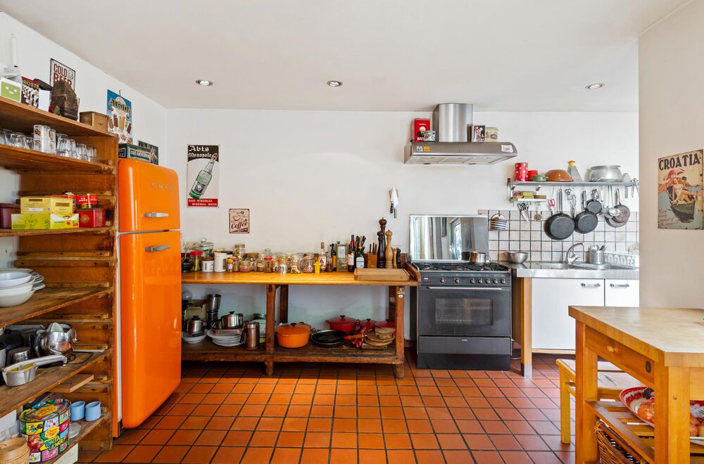 zeer-ruime-topgelegen-multifunctionele-woning-met-magazijn-atelier003.jpg