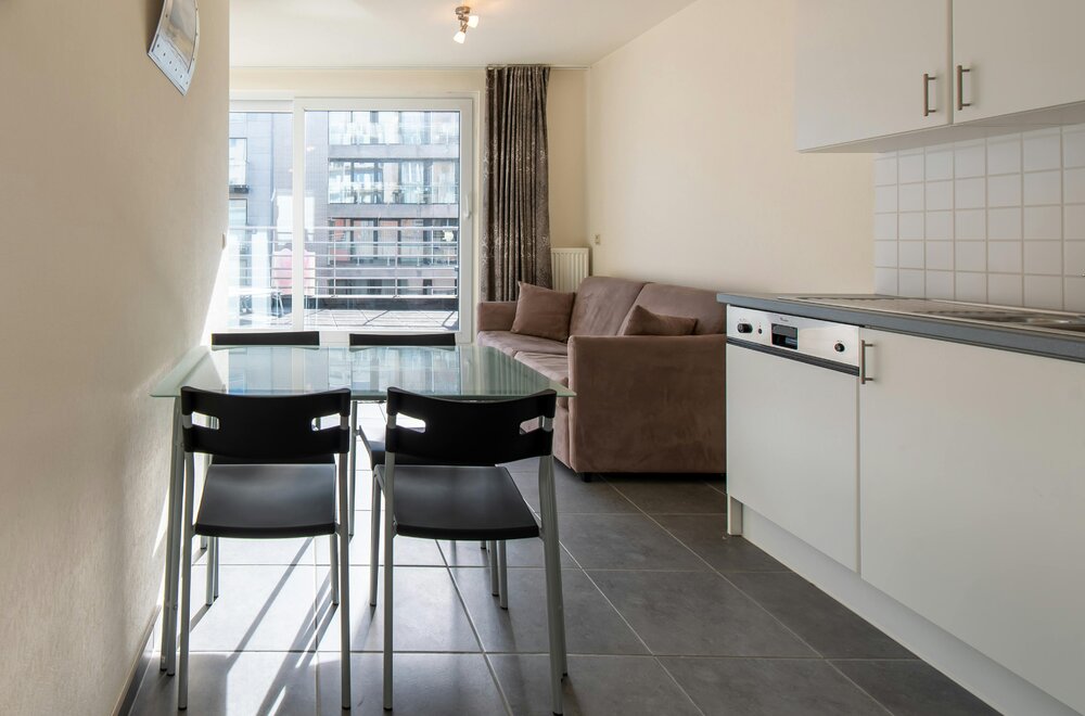 zuidgerichte-penthouse-studio-met-ruime-terrassen-op-topligging-006.jpg