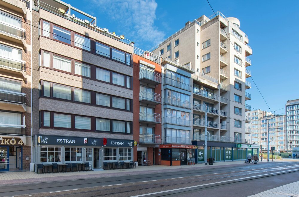 zuidgerichte-penthouse-studio-met-ruime-terrassen-op-topligging-009.jpg