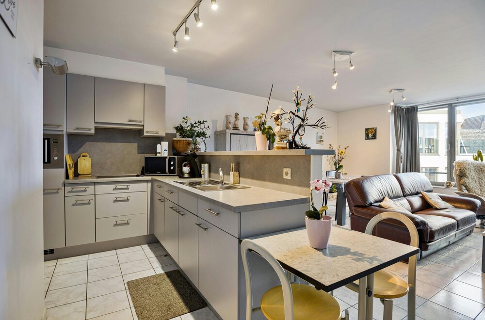 2-kamerappartement-te-koop-in-de-veurnestraat-in-poperinge009.jpg