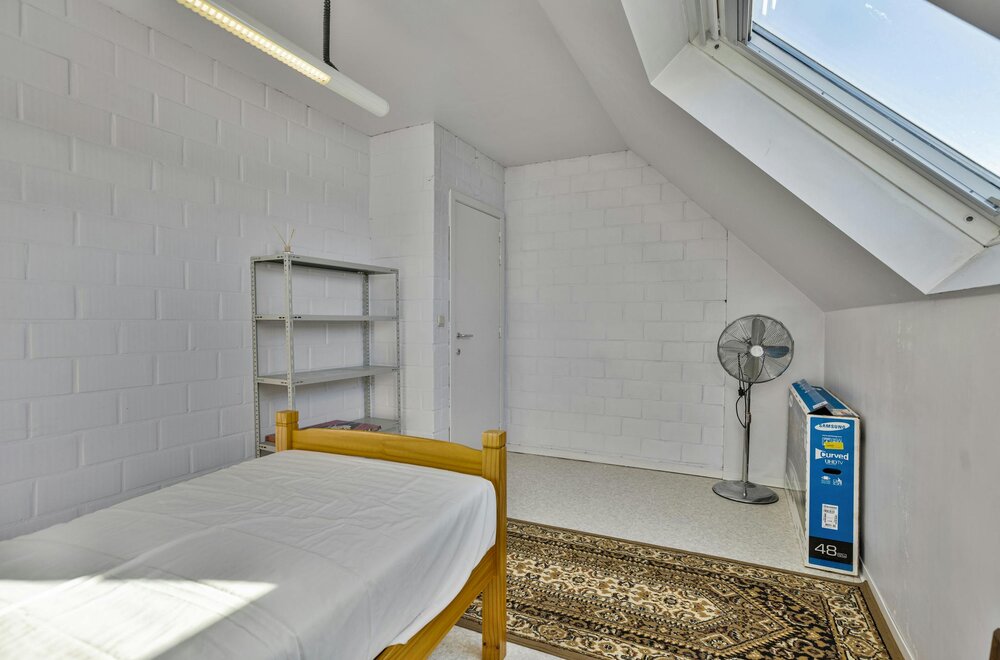 2-kamerappartement-te-koop-in-de-veurnestraat-in-poperinge016.jpg